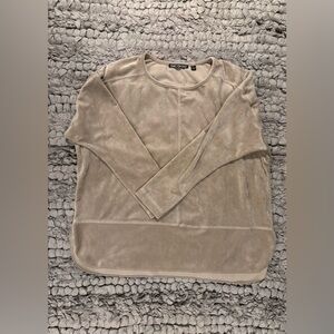 Sno Skins Light Gray Long Sleeve Soft Sweater / Top